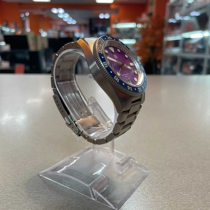 Ceas barbatesc Signum Cuda Titanium GMT Full Lume Collection, 42mm, Automatic, Titanium, 20ATM Analog | UsedProducts.ro
