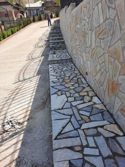 Piatră de munte și amenajări grădini la cheie