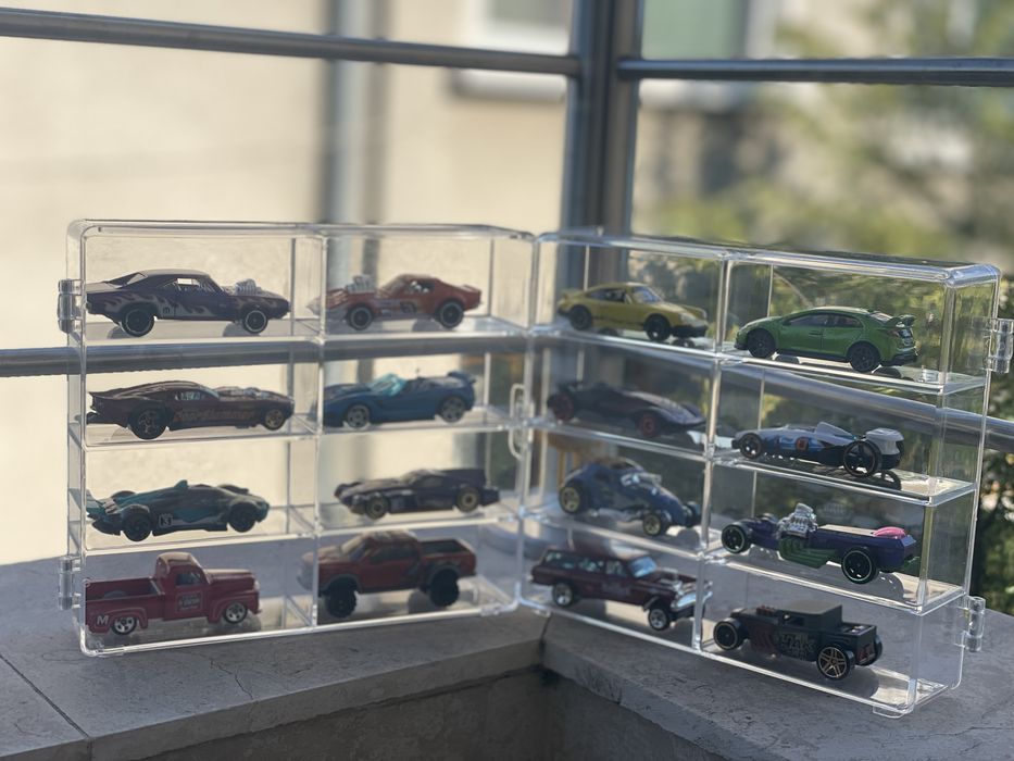Hot Wheels,акрилна витрина за 8 колички, витрина за 1 кола на 1:43