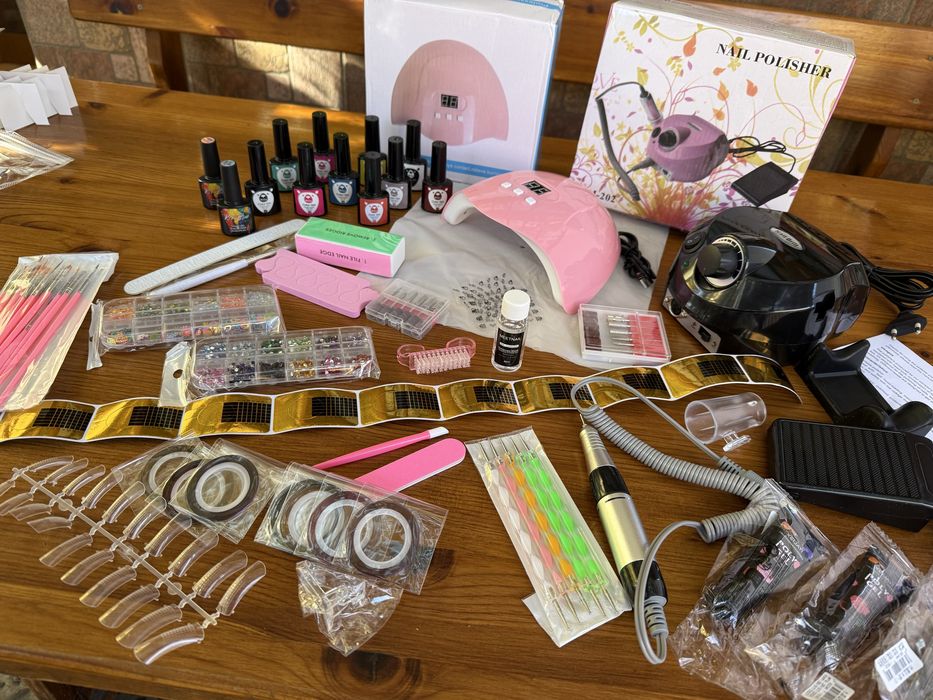 Комплект за маникюр uv led лампа печка гел лак електрическа пила