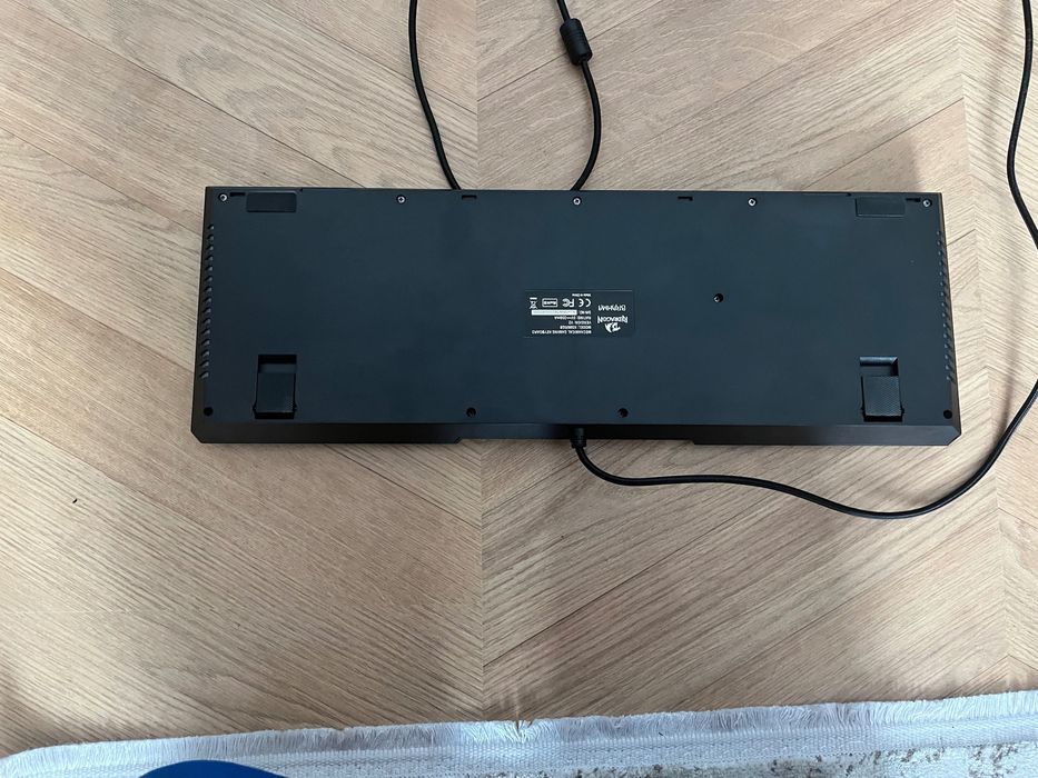 Продавам геймърска клавиатура  Redragon K586 BRAHMA RGB