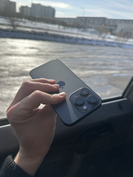 Продам iPhone 14pro (Айфон 14про)