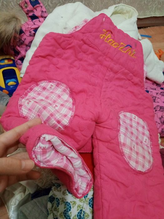 Барлыгы 2000тг берем