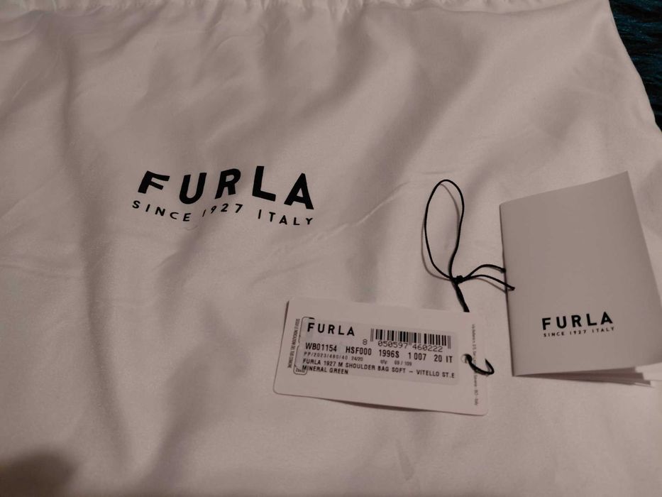 Furla чанта в зелен нюанс