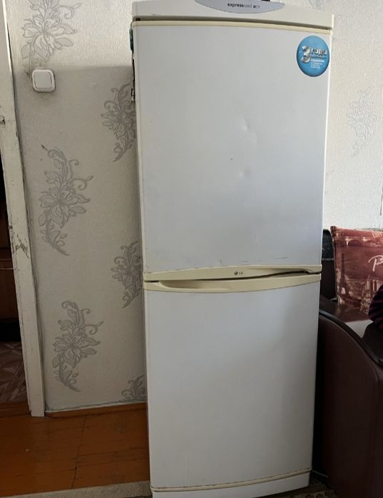 Продам холодильник недорого