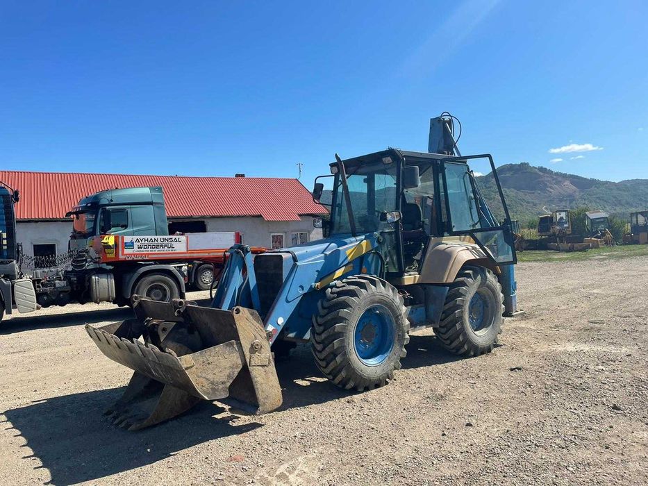 Dezmembrez buldoexcavator FERMEC 965- piese de schimb Fermec
