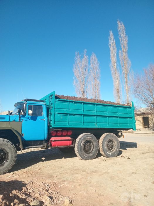 Zil 131  sotiladi moshina yangi terib chiqilgan