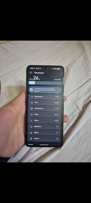Продам Google pixel 8 pro 12/128 цена 200к торг