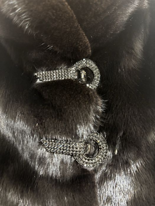 продам шубу дешево