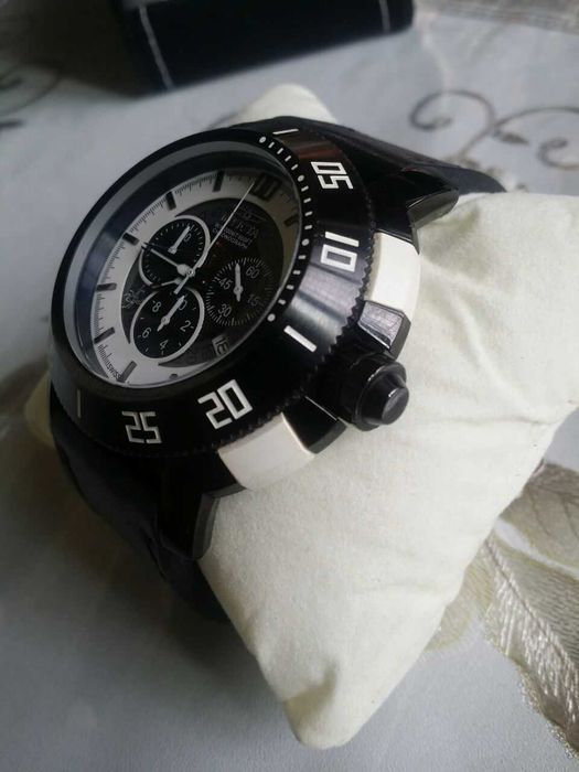 INVICTA Chronograph Swiss made