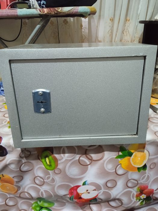 Сейф сотилади холати яхши