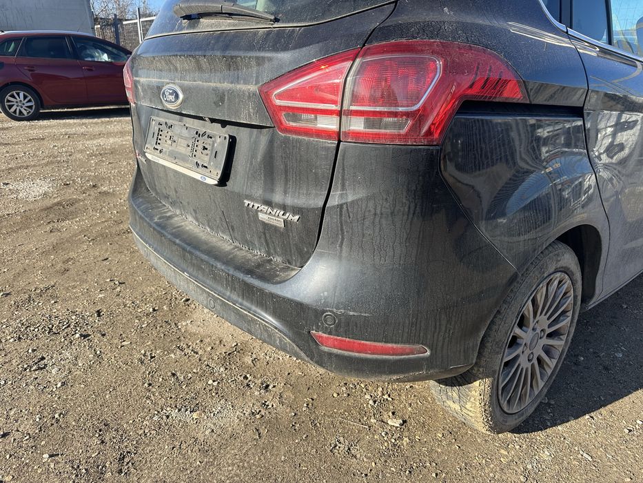 Задна броня комплект за Форд B max!!!