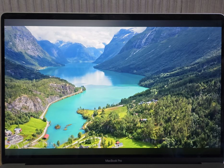 Macbook Pro 16" 2019 I7, 16gb, ssd 500 A2141