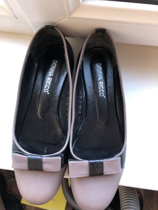 Продам женские туфли