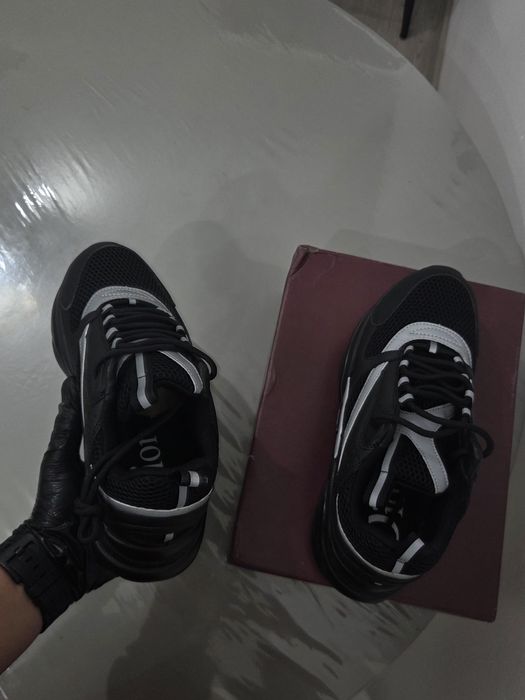 Adidasi Dior b22
