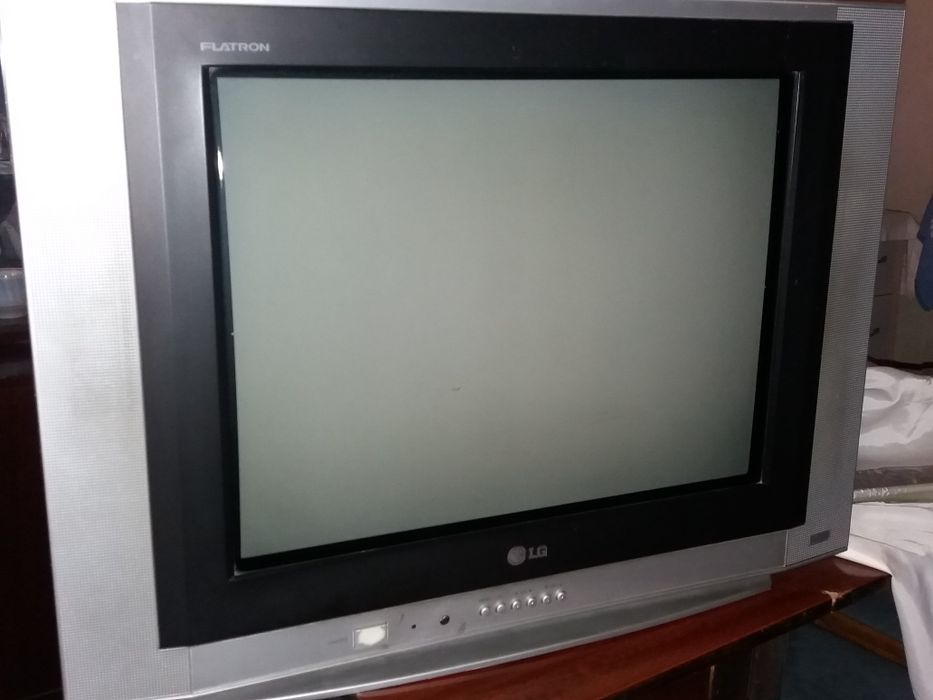 Продается телевизор