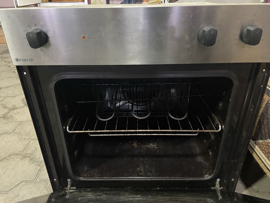 Встраиваемый духовой шкаф