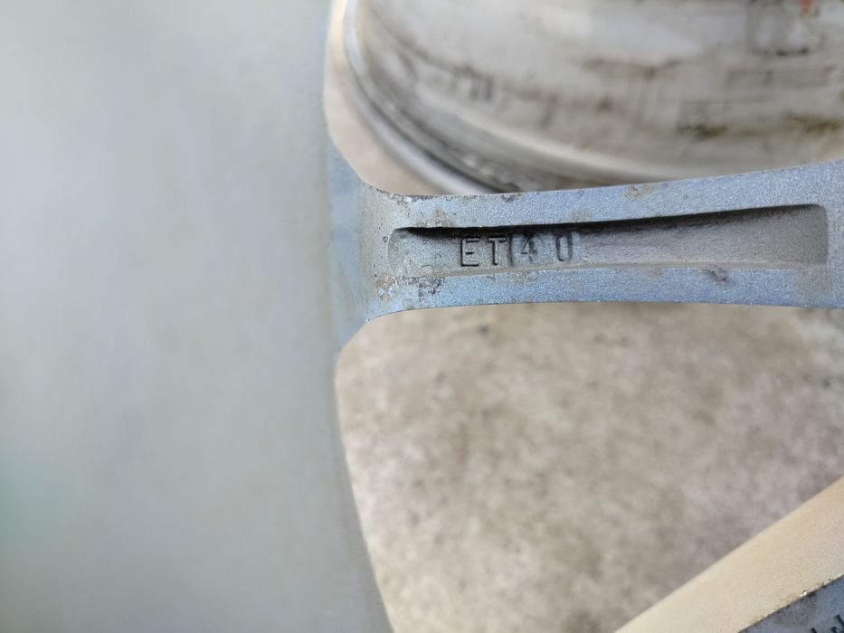 Продам легкосплавные диски р15