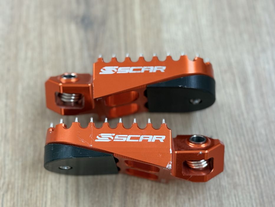 Продавам Степенки SCAR Supermoto KTM