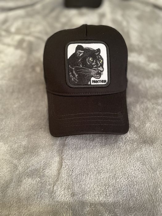 Шапки различни модели цена 20лв