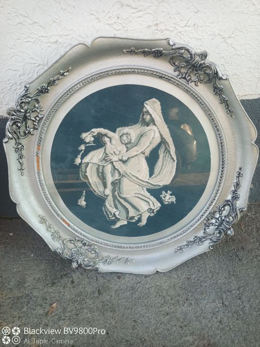 Гоблени 2бр. Цена по договаряне.