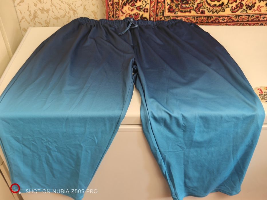 Продам летний костюм.