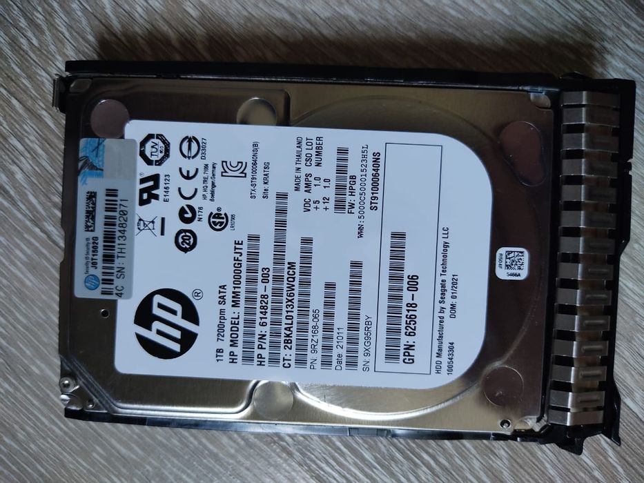 Продам новый жесткий диск для сервера. HP 1TB