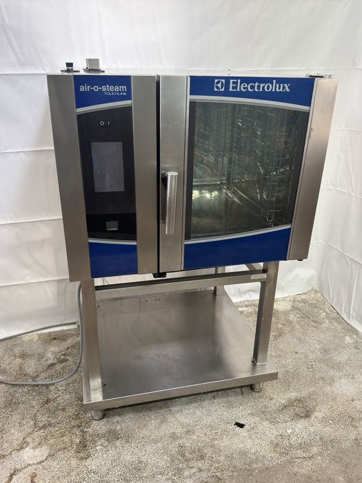 Професионален Конвектомат Electrolux air-o-steam Touchline 6x GN 1/1 с Бойлер