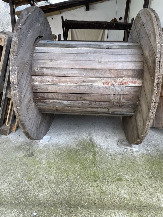 бюро каса за магазин  трапезна маса,дървена макара-идеална за маса