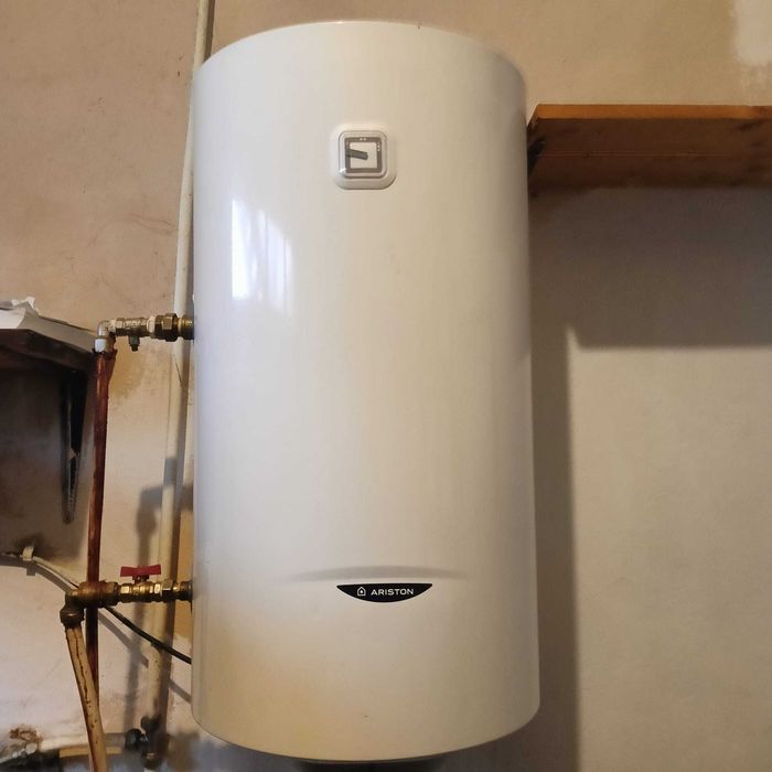 Vand boiler Ariston 100 L