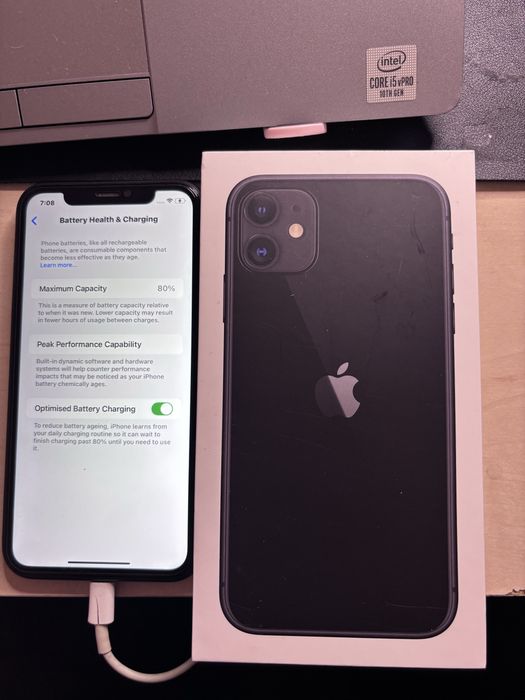 Apple iPhone 11 - 64GB