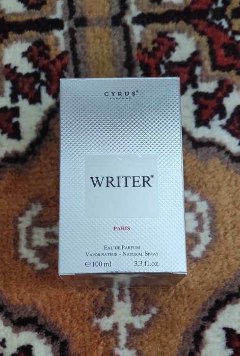 Parfum Writer CYRUS nou