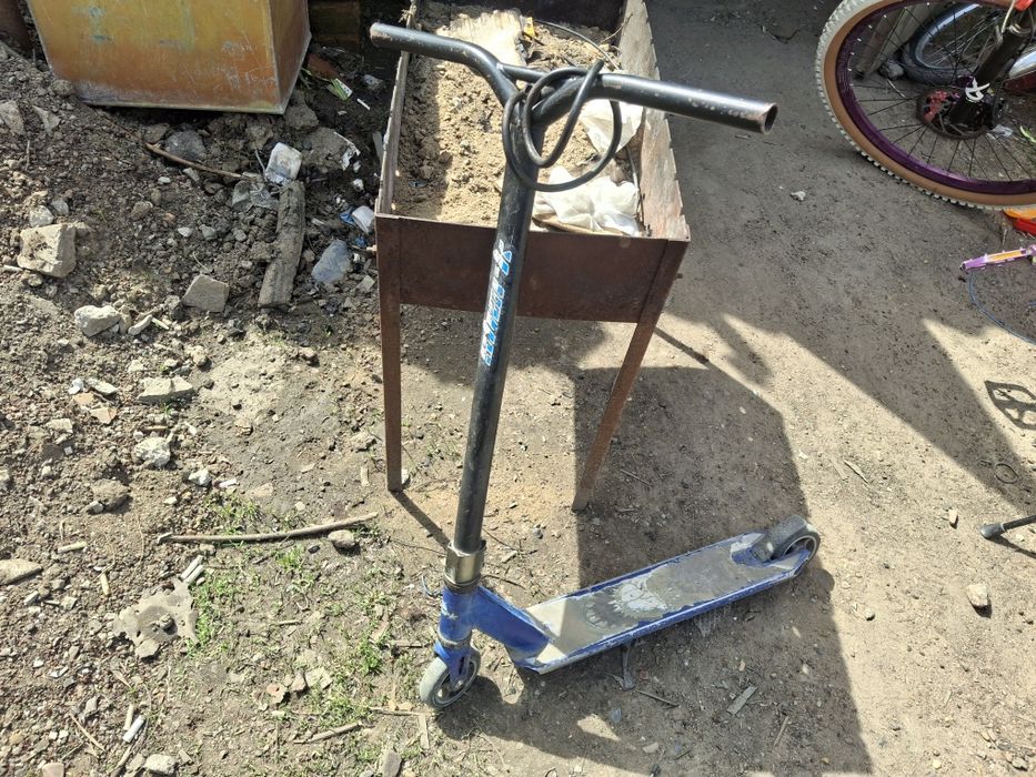 Самокат трюковой