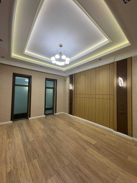 R1 Сдаётся Участок в Аренду на Мирабадском р-не, ор-р Гостиница Россия