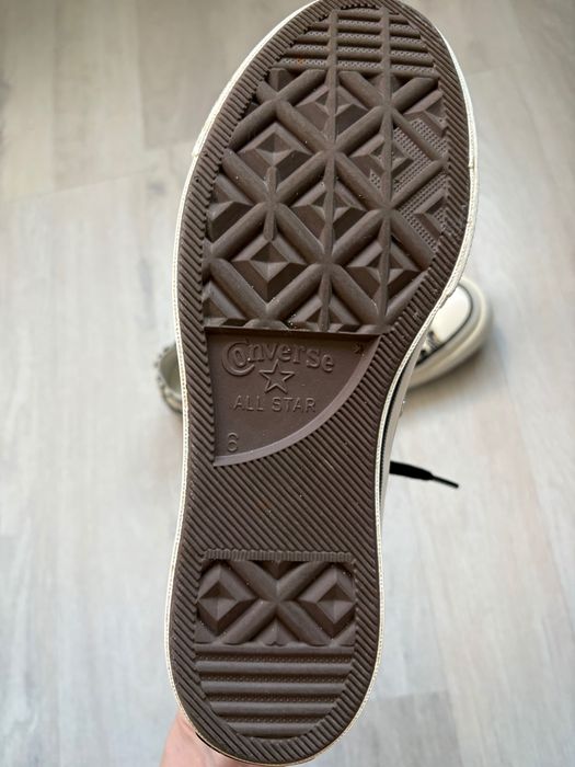 Чисто нови кецове Converse