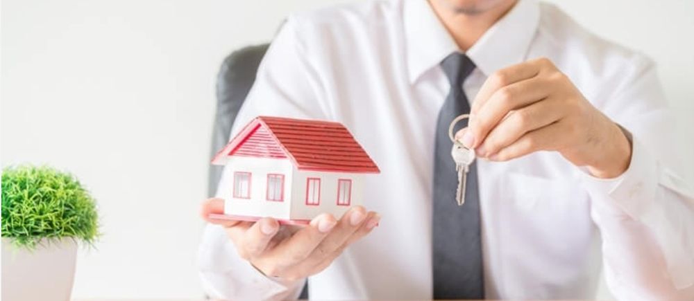 Услуги опытного риэлтора . Аренда. Продажа любой недвижимости .