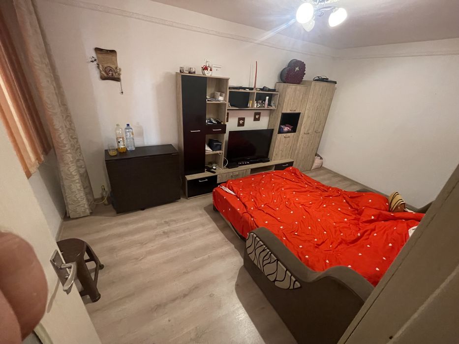 Inchiriez garsoniera regim hotelier