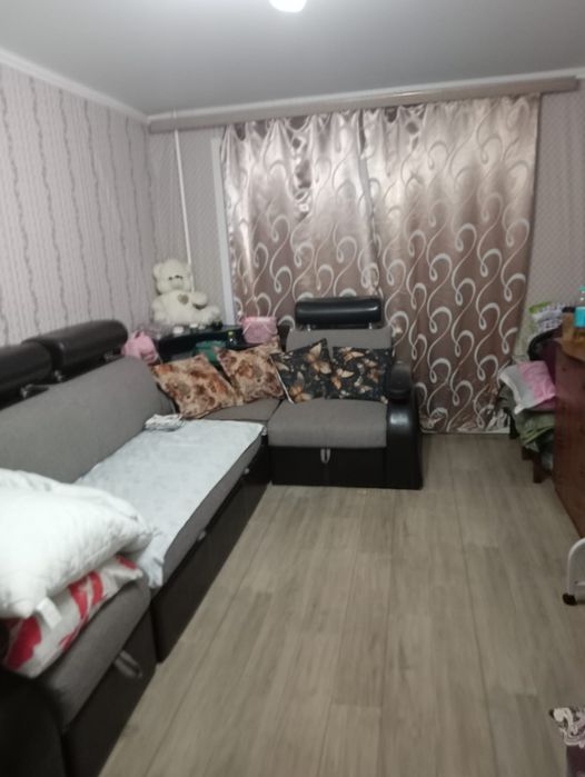 Сдам 1 ком. район Айсберг, мебель частично