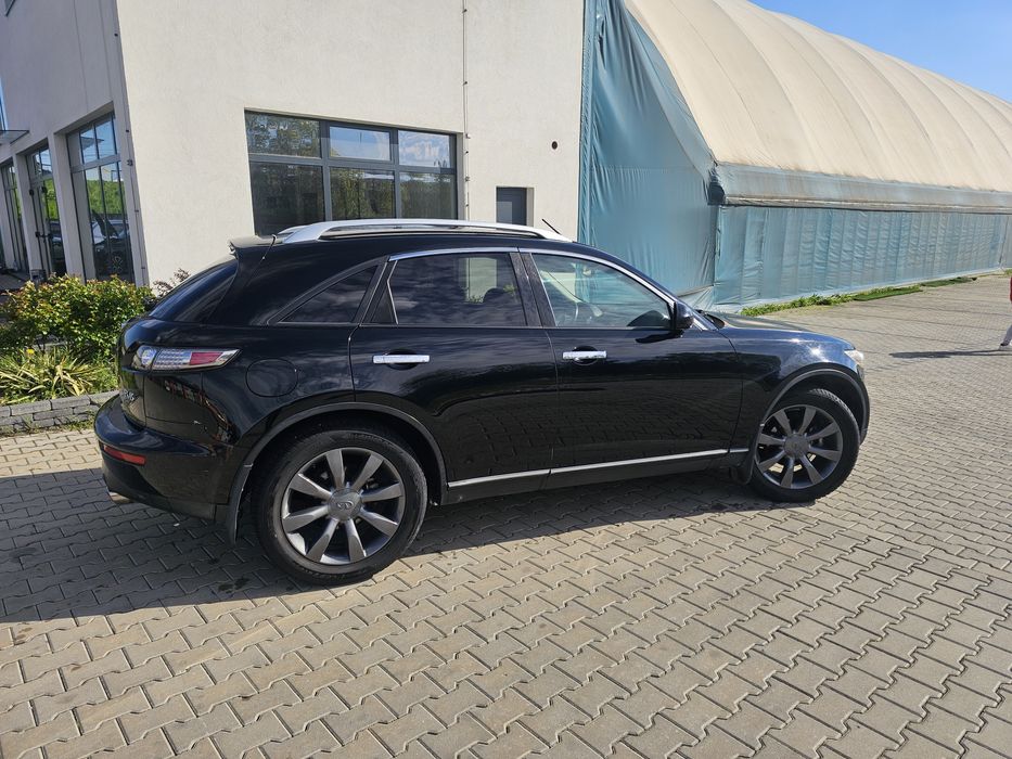 Infiniti FX45, GPL