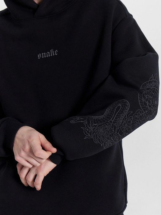 продам худи черное