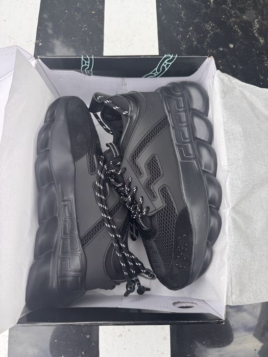 Versace chain reaction