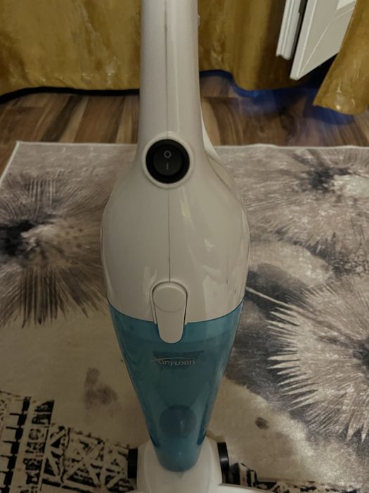Aspirator vertical