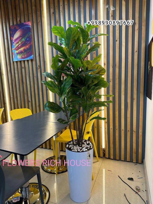 Искусственный цветы и деревья