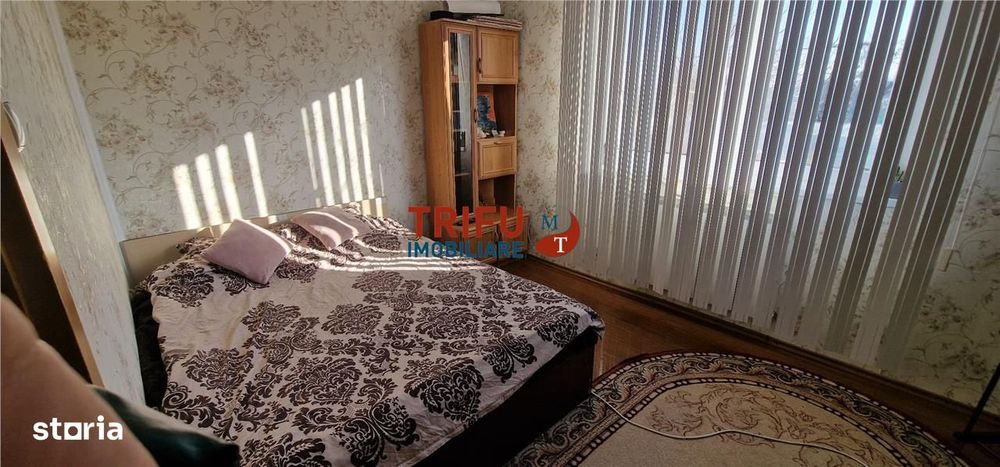 Casa de vanzare 5 camere zona Barabant