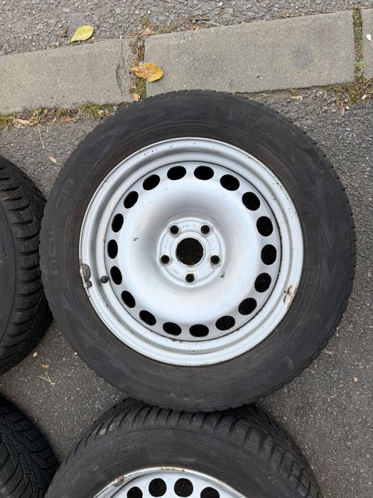 Roti tabla 16inch Tiguan 205/60/16 Nokian IARNA Dot3520