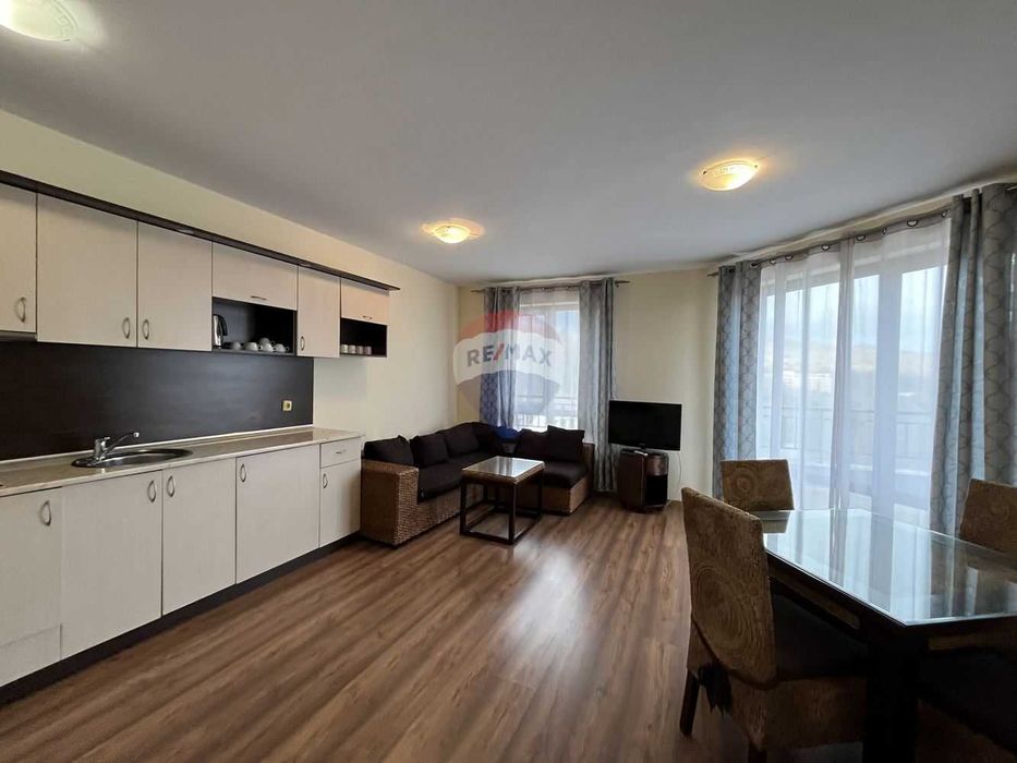 Продава се Тристаен апартамент в к.к. Златни пясъци - 134 кв.м за 605 €/кв.м - Снимка #1