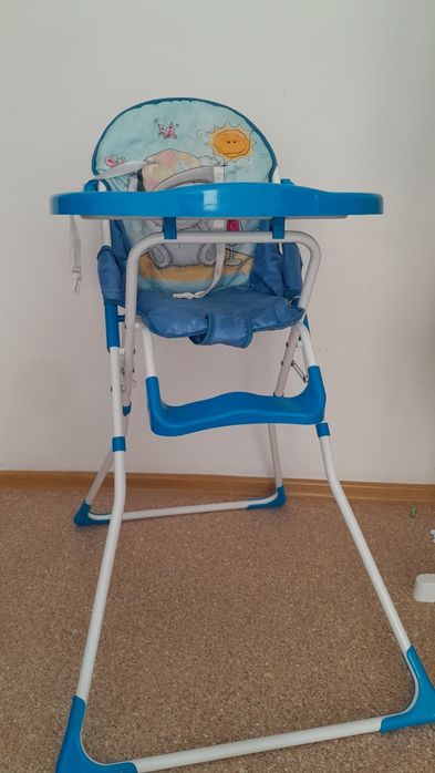 Десткий кормящий стол