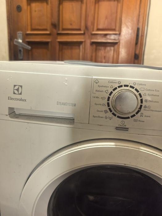 Пералня Електролукс