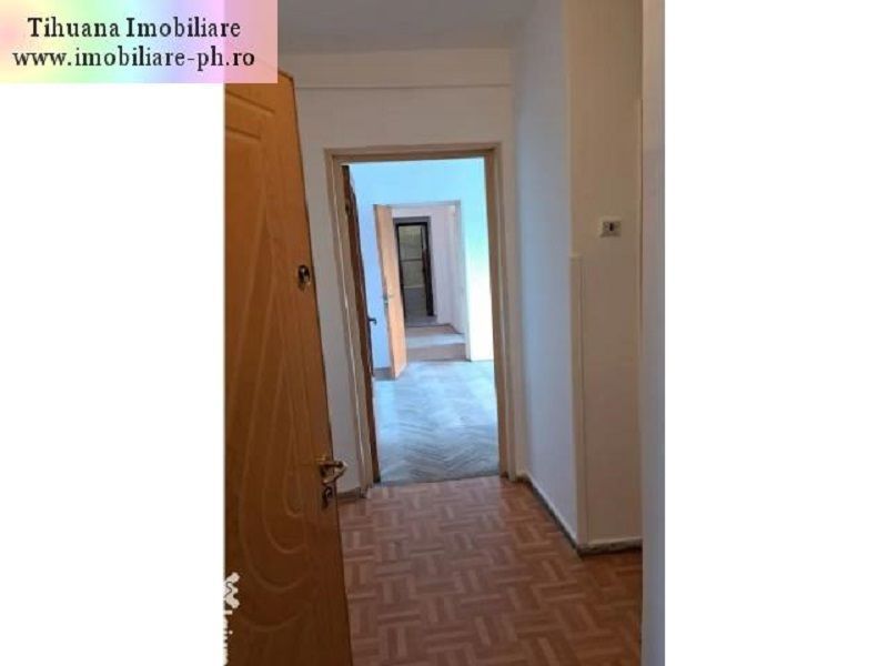 Apartament 3 camere de vanzare : Nord - (Cameliei)
