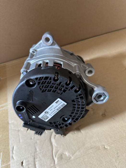 Alternator  BMW X1 F48 X2 F39 F45 F46 i8 F60 !